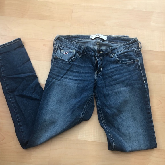 Hollister skinny jeans size 5r, hardly worn - Picture 1 of 2